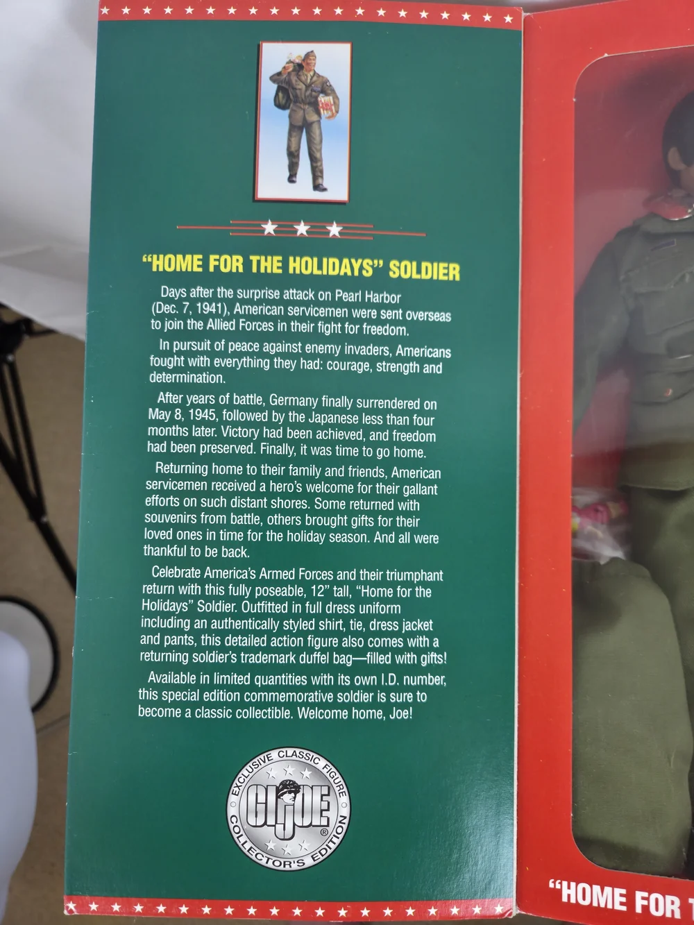 Hasbro G.I. Joe Home for the Holidays Soldier - Green & Red Accents